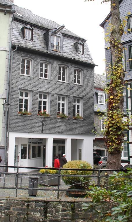 Fewo 1 Im Ehemaligen Geschenkehaus Apartment Monschau Exterior photo